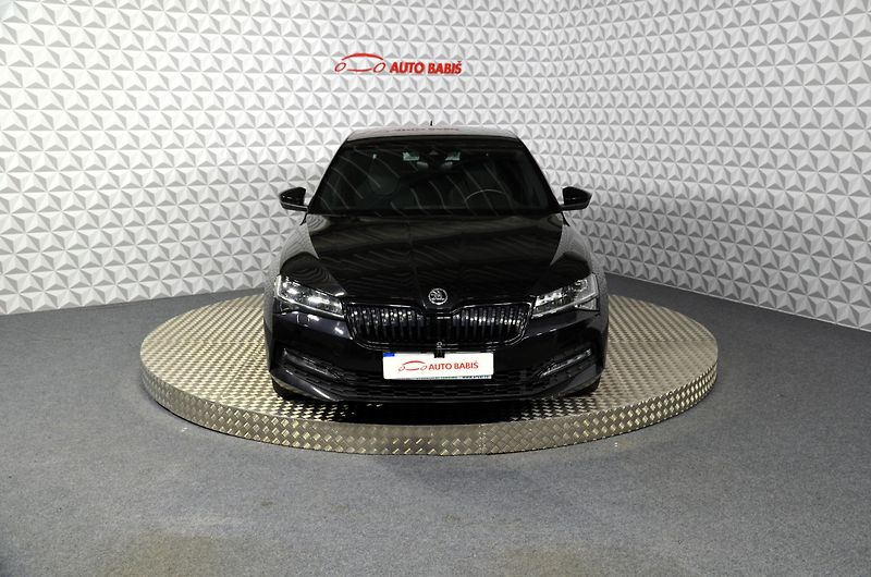 Škoda Superb (2024) 2.0TSI 206kw SportLine 4x4 AT - fotka 2 z 22