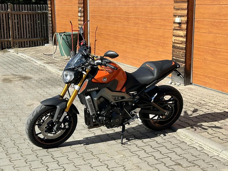 Yamaha MT-09 TOP – 10 920 Km – AKRAPOVIČ - fotka 2 z 11