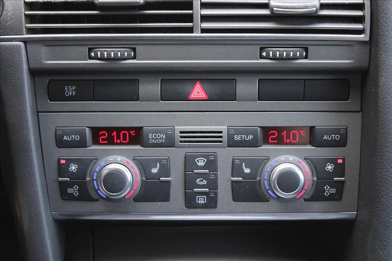 Audi A6 2.7 TDI V6 Avant / 132 kW / Qu - fotka 24 z 36