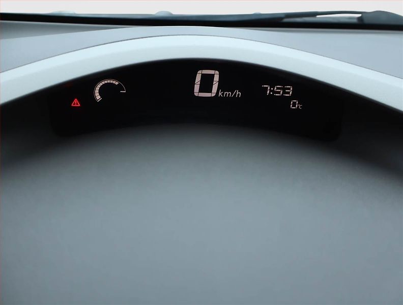Nissan Leaf (2012) 24 kWh, SoH 62%, Automat - fotka 15 z 17