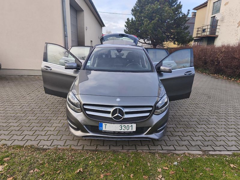 Mercedes-Benz Třídy B (2017) -180d-AUTOMAT - fotka 16 z 21