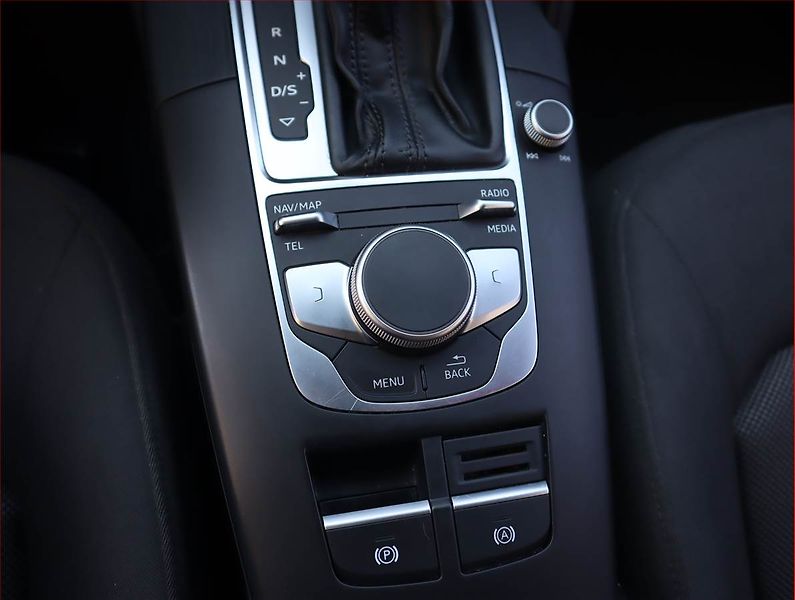 Audi A3 (2017) 1.4 TFSI, Automat, Navi - fotka 19 z 21