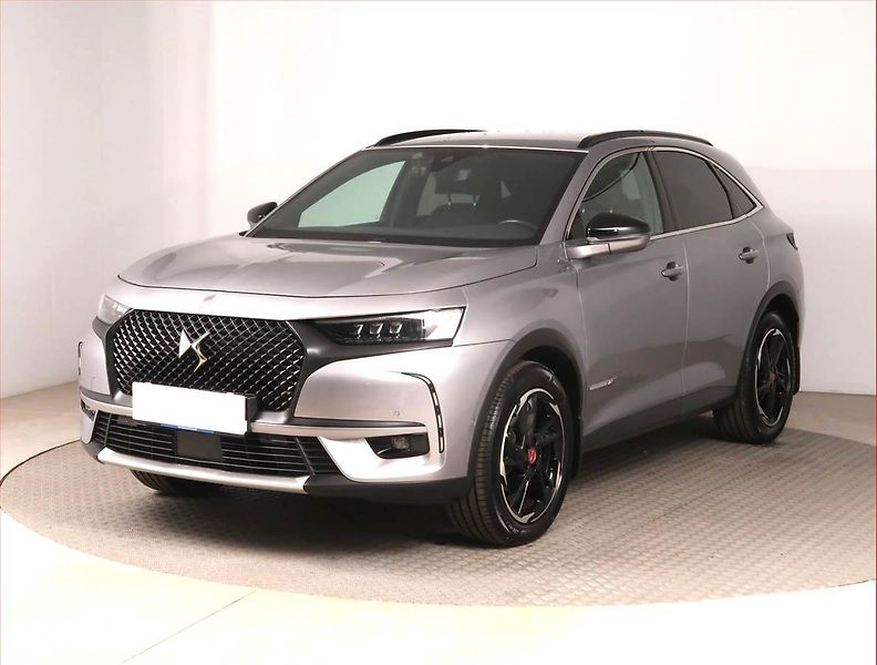 DS Automobiles DS7 Crossback (2022) Performance Line 1.6 PureTech - fotka 2 z 18