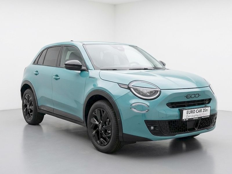 Fiat 600 (2026) 1.2 Sport Turbo Hybrid 145k eD - fotka 3 z 8