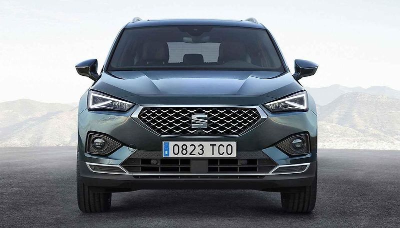Boční linie zcela odpovídá kategorii SUV