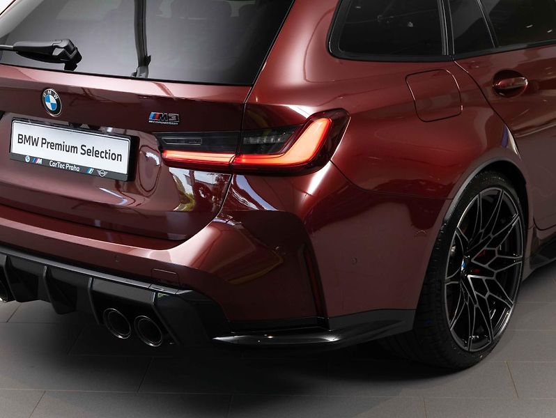 BMW M3 Competition M xDrive Touring - fotka 9 z 22