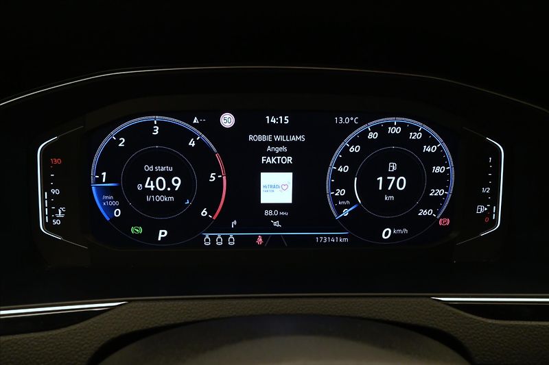 Volkswagen Passat 2,0 TDI 110KW DSG BUSINESS Zár - fotka 16 z 32