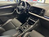 Škoda Karoq (2018) 1.6TDi Style Plus LED NAVI TZ - náhled 28