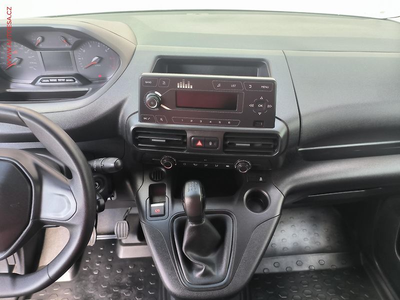 Peugeot Partner (2021) 1.5HDi DÍLNA, 1.maj,ČR, AC - fotka 12 z 23