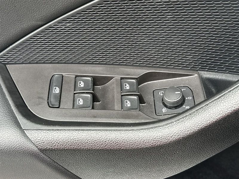 Škoda Octavia (2023) 1.5 TSI M-HEV DSG Sportline - fotka 11 z 35