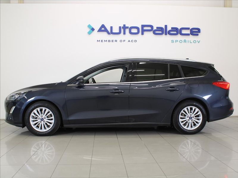 Ford Focus 1,5 EB 110kW AT Titan.X 1.maj. - fotka 5 z 24