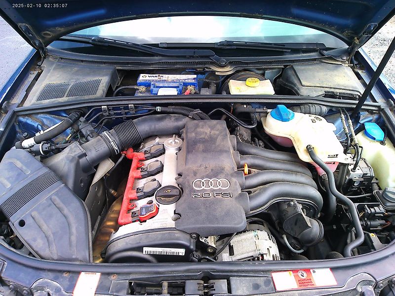 Audi A4 Avant 2.0 FSi, Servisní kniha - fotka 20 z 23