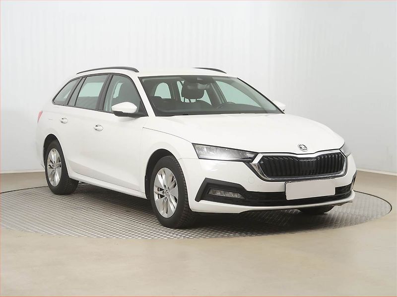 Škoda Octavia (2021) Ambition 1.0 TSI, ČR,1.maj - fotografie inzerátu