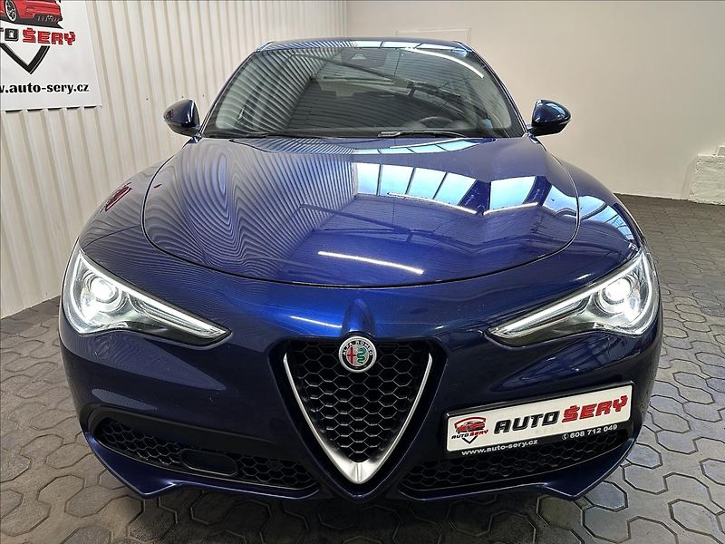 Alfa Romeo Stelvio 2.2JTDM 154kW Q4 SUPER 2XKOLA - fotka 12 z 40