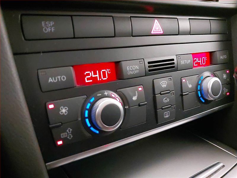 Audi A6 (2007) 2.7 TDI , 4X4, Automat - fotka 17 z 21