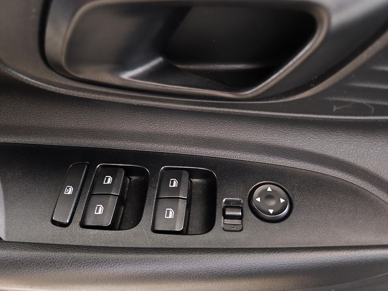 Hyundai Bayon (2021) 1.2i 62kW Smart Climate - fotka 14 z 21