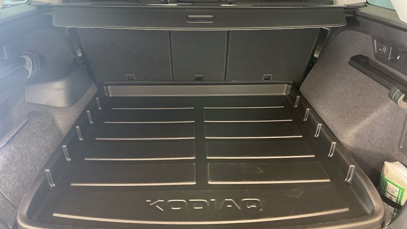 Škoda Kodiaq (2022) Laurin&Klement 2,0TDI 147Kw DS - fotka 13 z 35