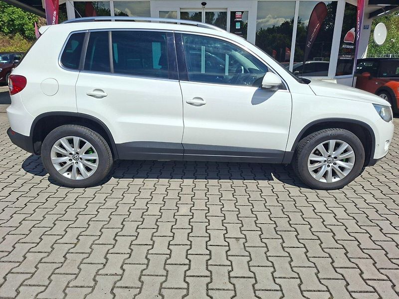 Volkswagen Tiguan (2009) 2.0TDI 103kW DSG 4MOTION -ČR - fotka 9 z 35