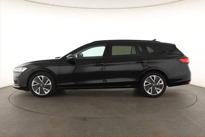 Škoda Superb (2025) 2.0 TDI, SELECTION, KAMERA - fotka 3 z 20