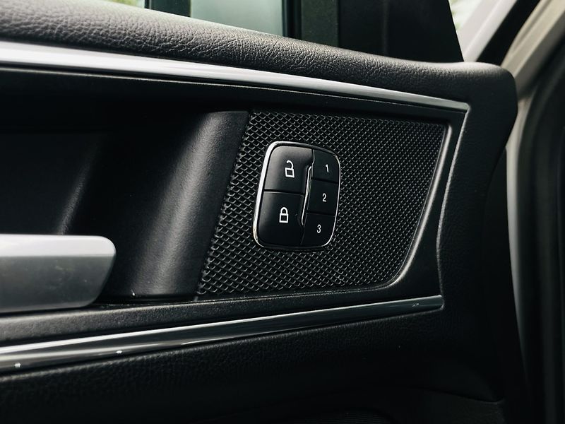 Ford S-MAX 2.0TDCi MANUÁL SERVISKA TAŽNÉ - fotka 35 z 49