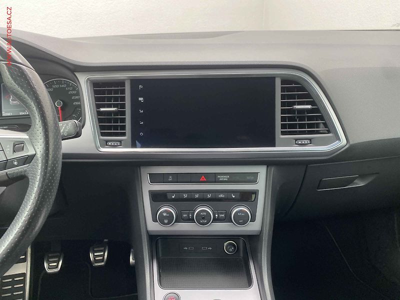 Seat Ateca (2021) 1.5 TSi, ČR, FR, LED, navi - fotka 12 z 20