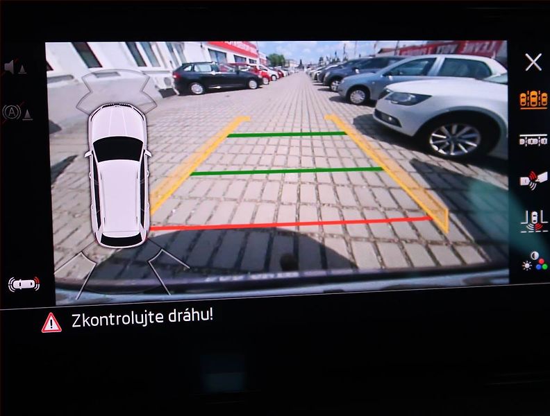 Škoda Kodiaq (2020) Sportline 1.5 TSI - fotka 19 z 20