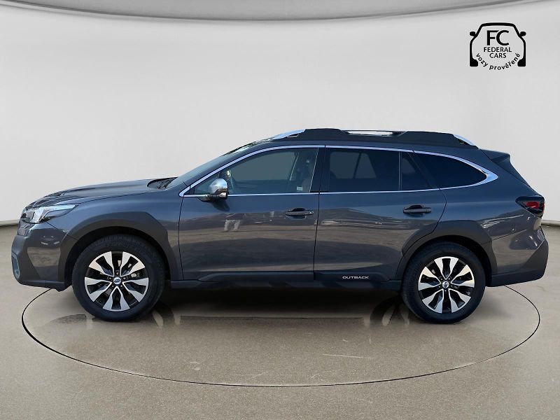 Subaru Outback 2.5 Touring Lineatronic - fotka 2 z 38