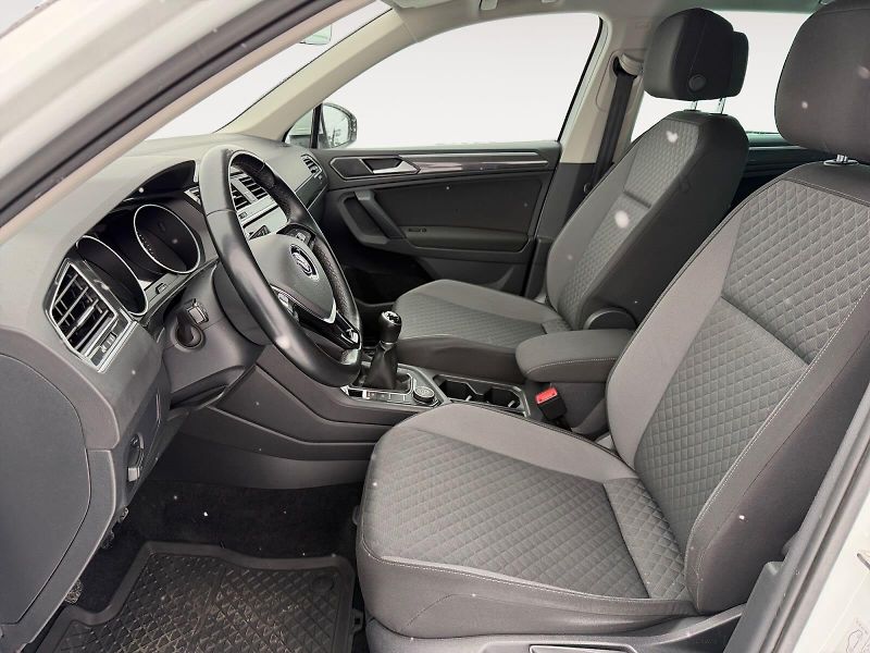 Volkswagen Tiguan (2018) 1.4TSI 110kW 4x4 TAŽNÝ ASIST - fotka 9 z 22