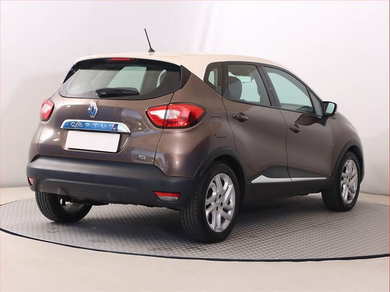 Renault Captur (2013) 1.2 TCe, Automat, Navi - fotka 5 z 20