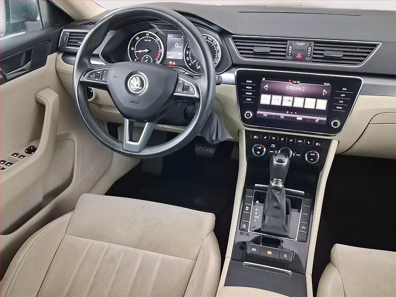 Škoda Superb (2018) 2.0 TDI, Automat, Navi - fotka 7 z 24