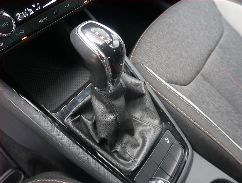 Škoda Kamiq (2022) Style 1.0 TSI, Automat - fotka 13 z 19