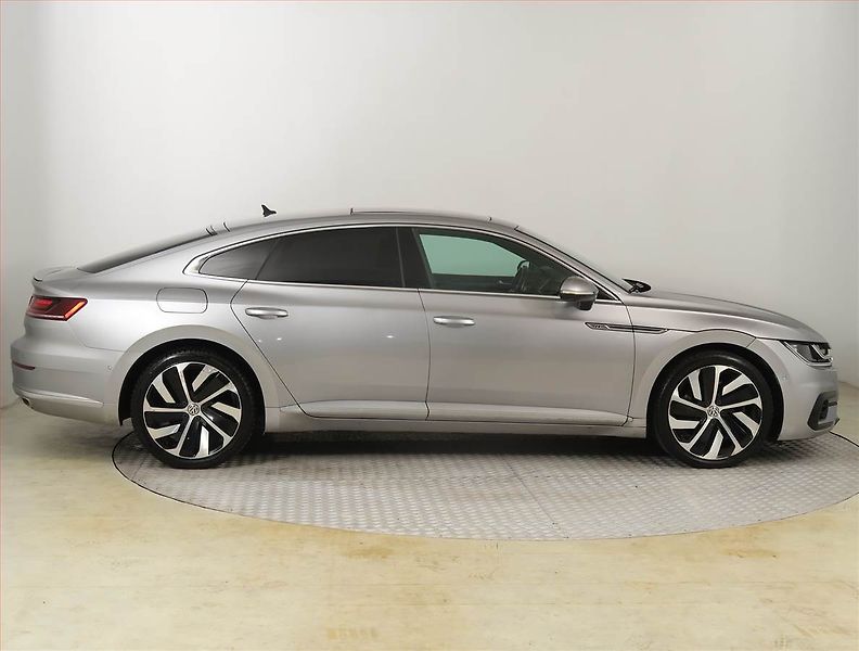Volkswagen Arteon (2017) R-line 2.0 BiTDI 4Motion, 4X4 - fotka 6 z 26