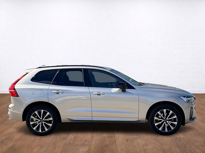 Volvo XC60 PLUS DARK B5, FULL LED - fotka 7 z 24