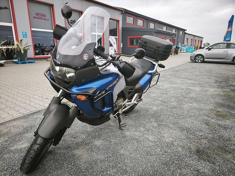 Honda XL 1000 V Varadero (2002) - fotka 14 z 15