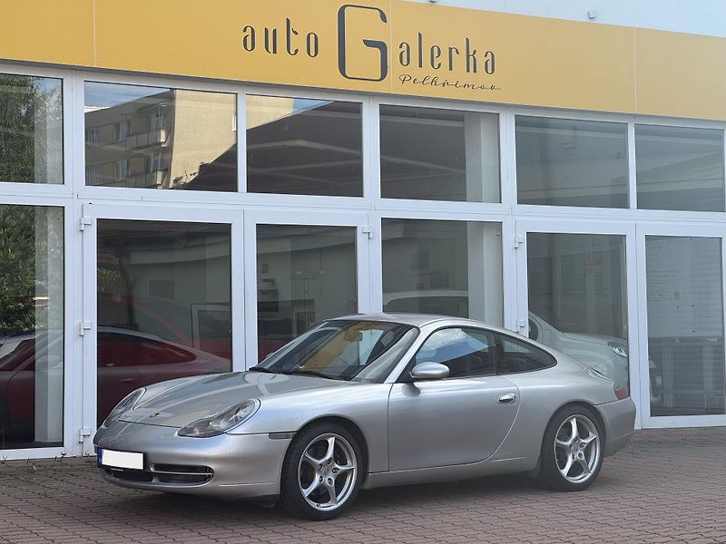 Porsche 911 (1999) Carrera - fotka 1 z 17