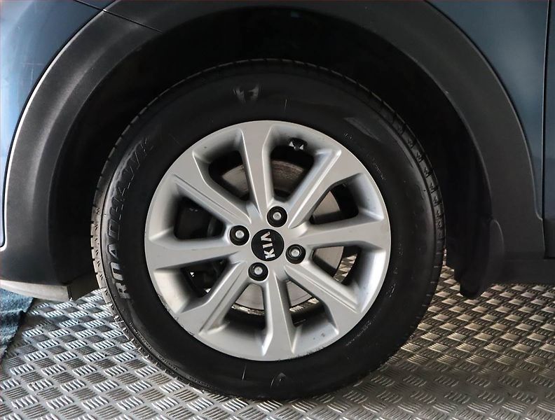 Kia Stonic (2019) 1.0 T-GDI, Automat, ČR,1.maj - fotka 15 z 24