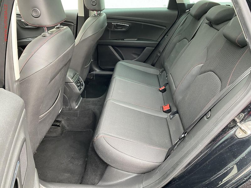 Seat Leon (2014) 2.0 TDi, FR, TZ, park.asist - fotka 10 z 17
