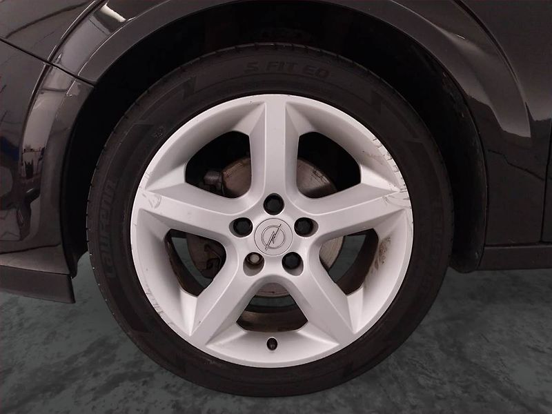 Opel Astra (2008) 1.6 16V, Serv.kniha, zamluveno - fotka 15 z 19