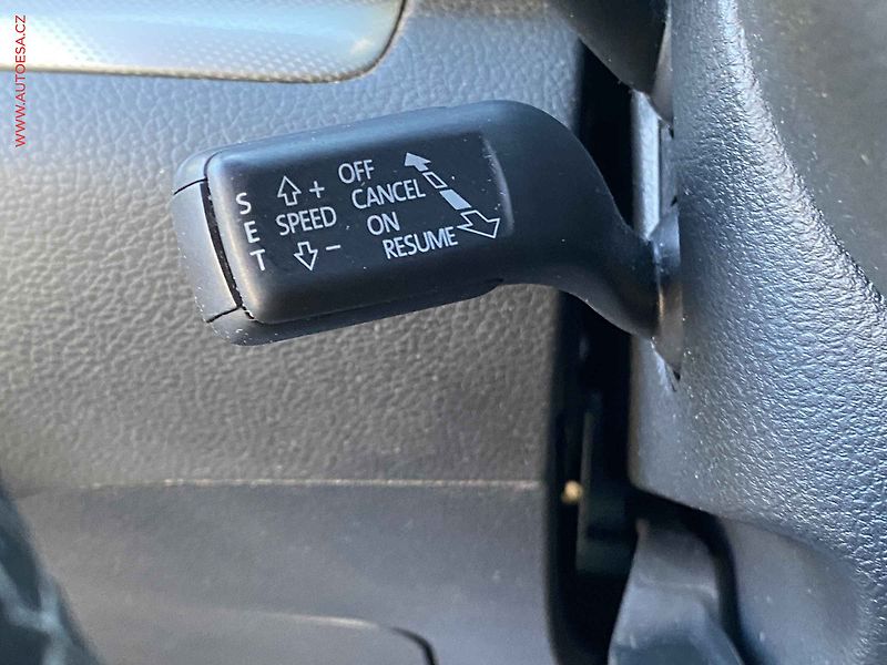 Volkswagen Sharan (2014) 2.0 TDi, Life, DSG, TZ - fotka 13 z 19