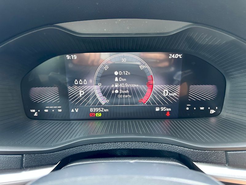 Škoda Karoq (2023) 2.0 TDI 85kW Fresh DSG - fotka 12 z 25