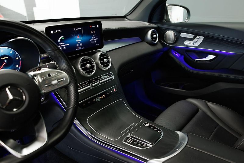 Mercedes-Benz GLC (2023) GLC 220d 4Matic AMG Line - fotka 32 z 35