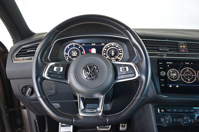 Volkswagen Tiguan (2018) 2.0TDI 140kW R-Line DSG, LED - fotka 16 z 28