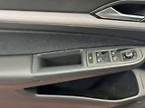 Volkswagen Golf (2023) 1.5 TSI Life - náhled 12