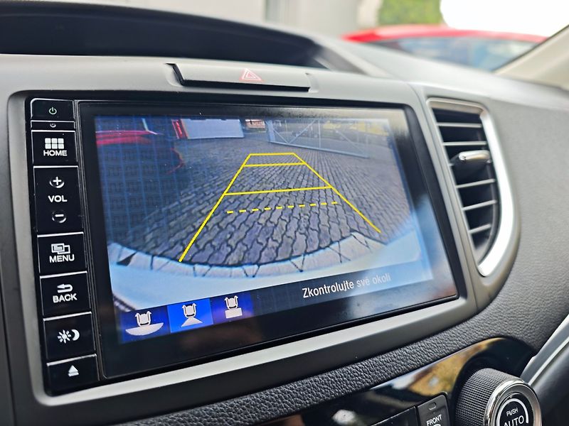 Honda CR-V (2015) 2.0 i-VTEC Elegance REZERVACE - fotka 22 z 40