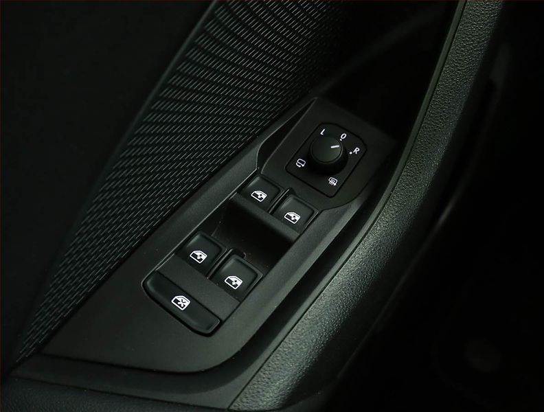 Škoda Octavia (2023) 2.0 TDI - fotka 14 z 15