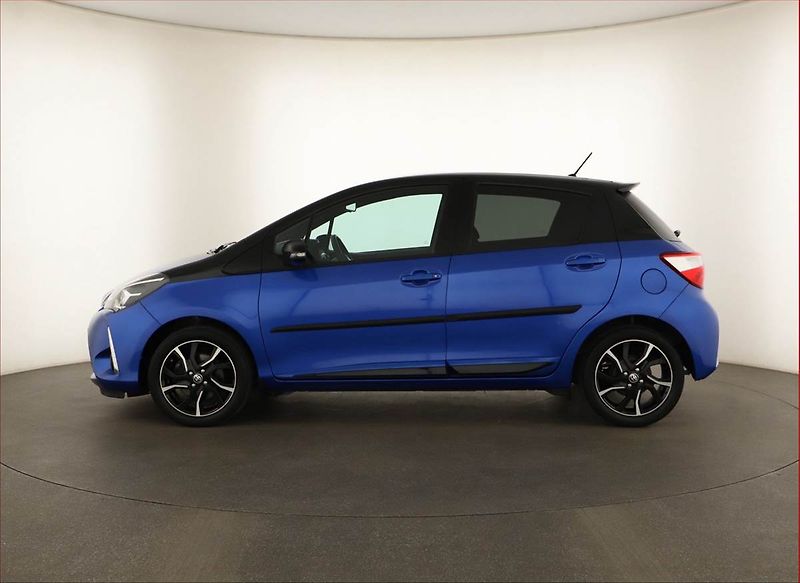Toyota Yaris (2017) 1.5 Dual VVT-i, Serv.kniha - fotka 3 z 13