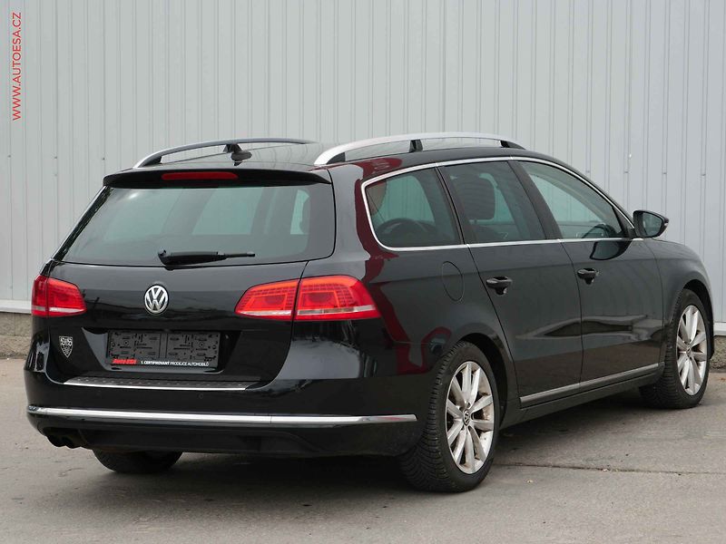 Volkswagen Passat (2013) 2.0 TSi, Highline, DSG, bixen - fotka 4 z 27
