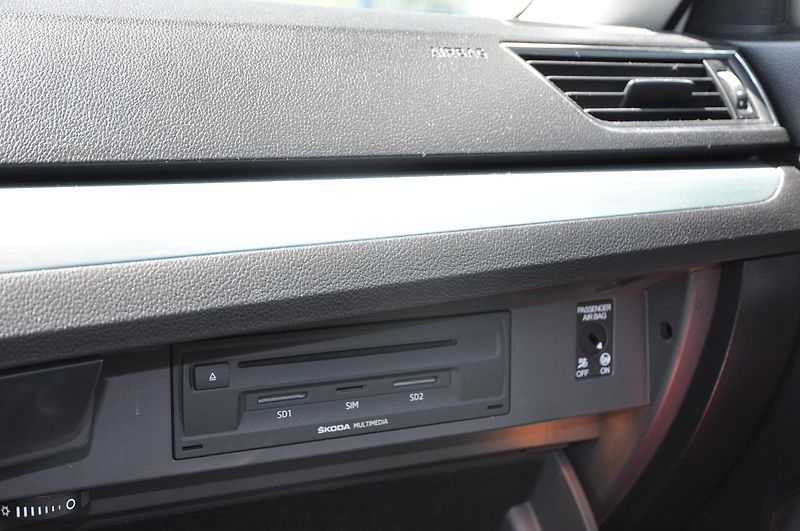 Škoda Superb III 2.0TDi 140kW KOMBI - fotka 23 z 23