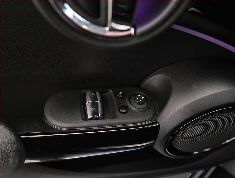 Mini Ostatní (2022) Cooper SE 32 kWh, SoH 96% - fotka 20 z 23
