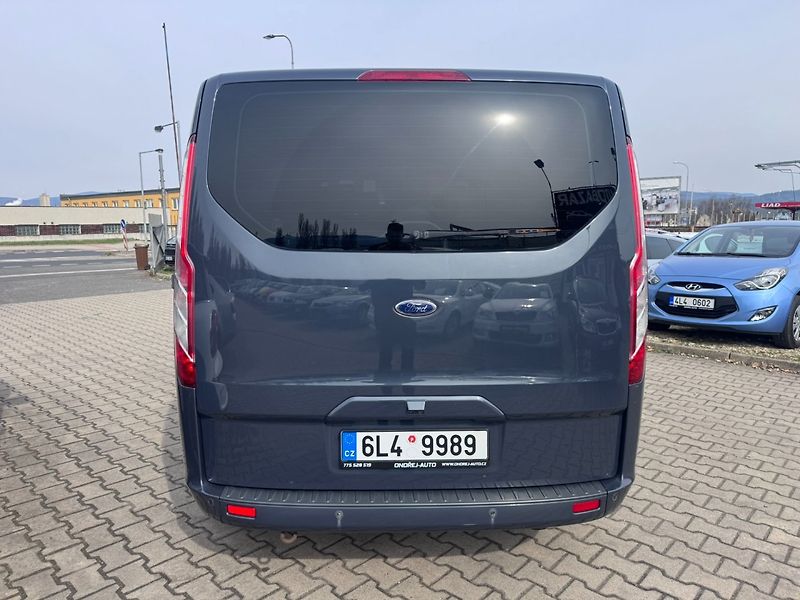 Ford Tourneo Custom (2013) 2,2D 114KW 8X  2X ŠOUP. SERVIS - fotka 5 z 50